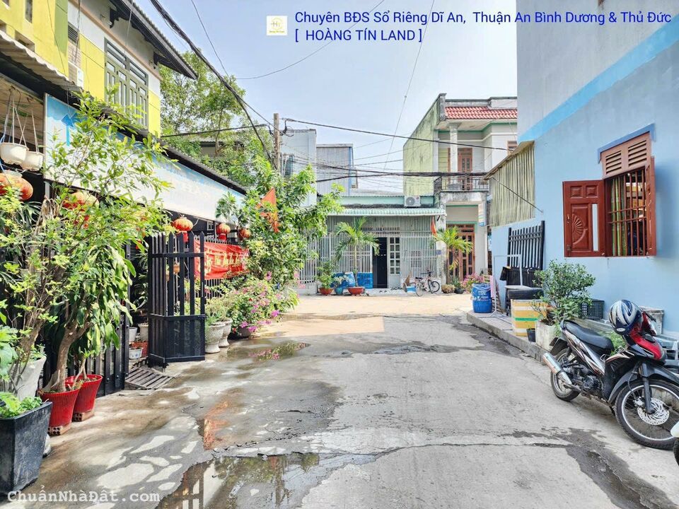 Bán nhà 1 trệt 1 lầu đường Bình Chuẩn 17 gần ngã tư Bình Chuẩn Thuận An. 2.2 tỷ quá rẻ