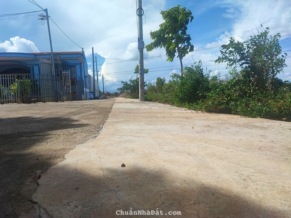 Mở bán 27 nền mặt tiền đường Phạm Hùng, trung tâm thị trấn Đất Đỏ, giá chỉ 338tr