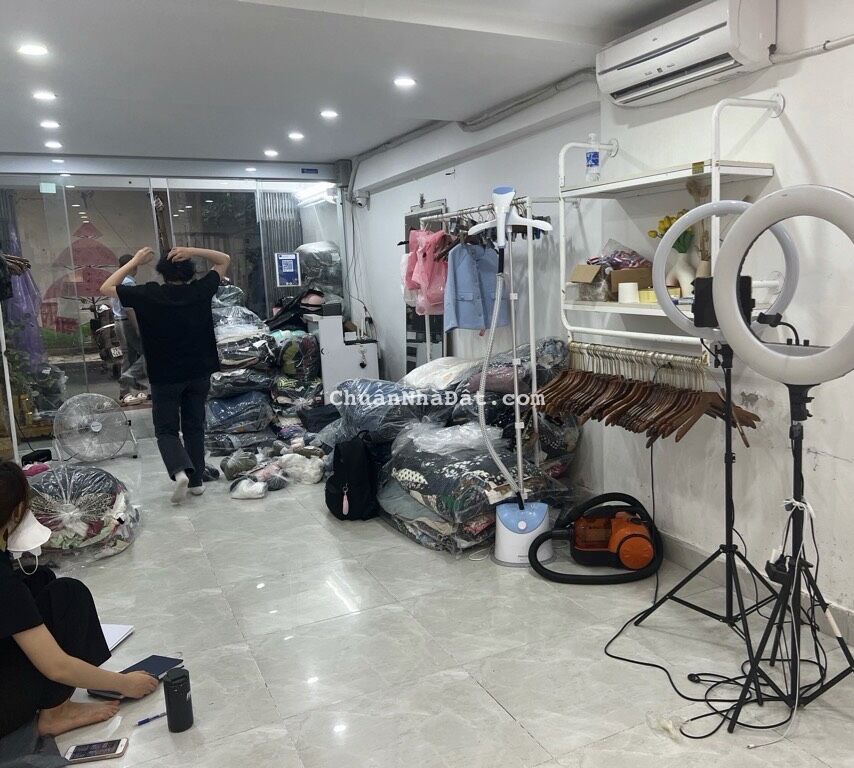 ✅(5.5 TỶ) NGUYỄN CHÍ THANH - MẶT NGÕ - Ô TÔ TRÁNH - KINH DOANH - DÒNG TIỀN 20Tr/Th - HIẾM NHÀ BÁN ✅(5.5 TỶ) NGUYỄN CHÍ THANH - MẶT NGÕ - Ô TÔ TRÁNH - KINH DOANH - DÒNG TIỀN 20Tr/Th - HIẾM NHÀ BÁN