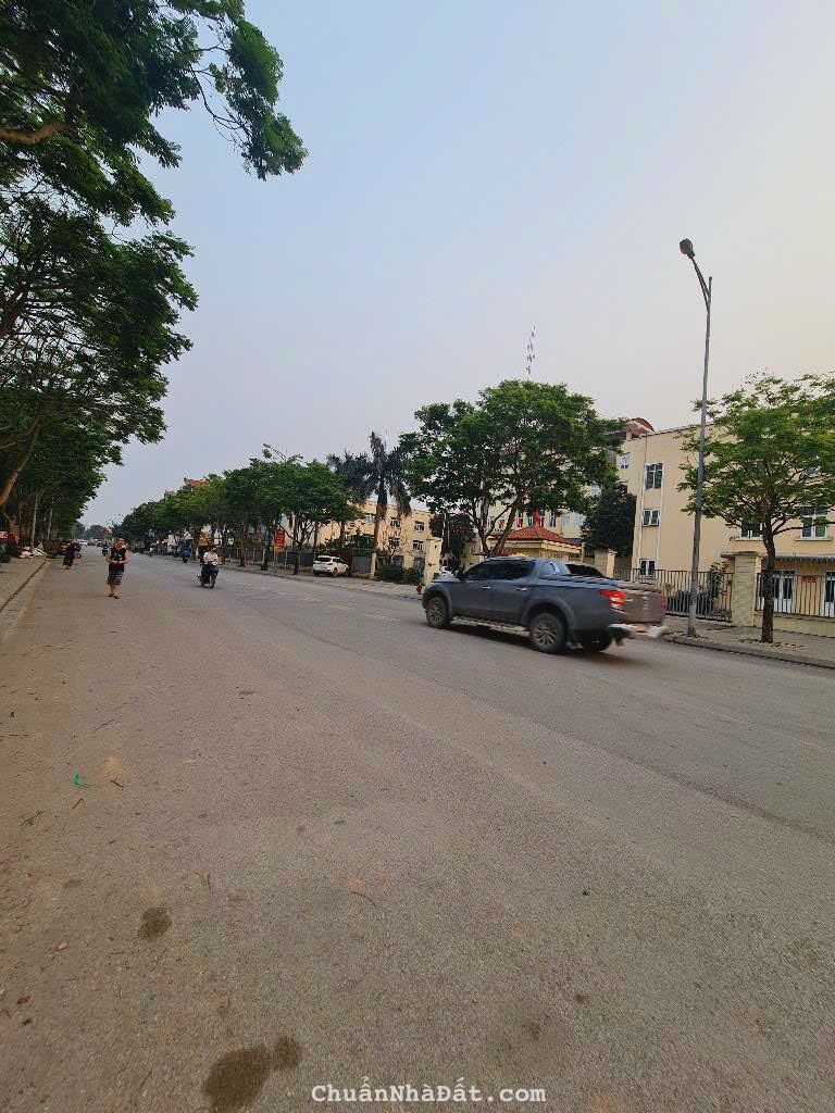 Bán gấp mặt phố Phan Đăng Lưu 2 mặt tiền kinh doanh 120 m2 4 tầng, giá 7,8 tỷ