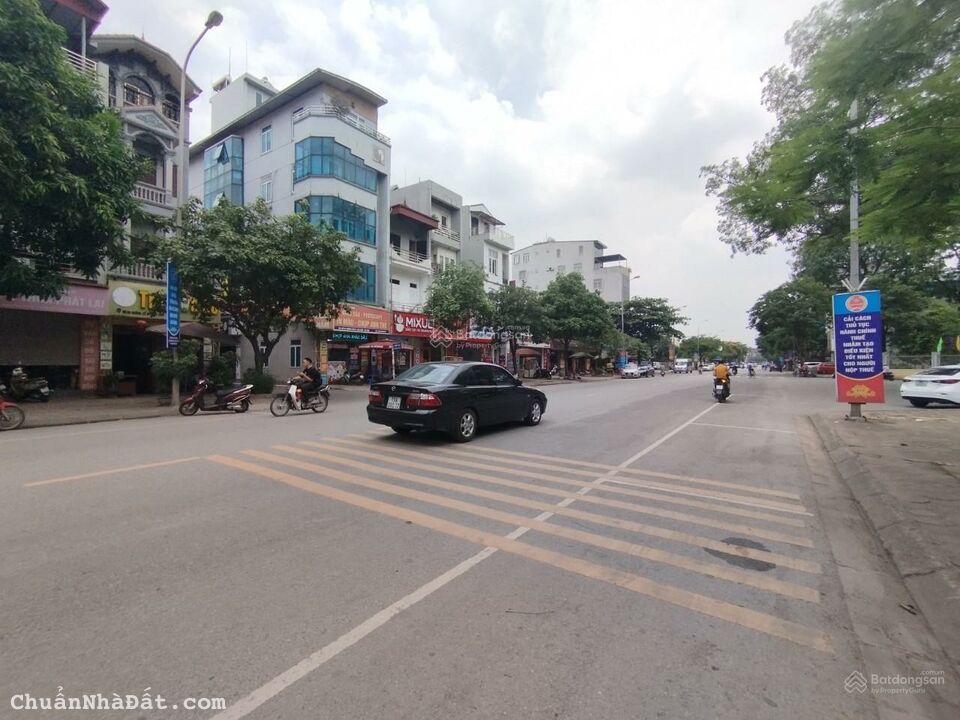 Cần bán nhà mặt phố Hà Huy Tập, Yên Viên, Gia Lâm HN. DT 120m2, 2 tầng, MT 4,6m, 7,7tỷ