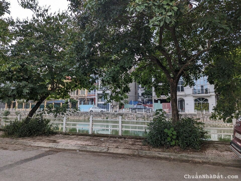 BÁN NHÀ THỤY Ô TÔ TRÁNH NHAU KINH DOANH ĐƯỢC LUÔN GẦN HỒ, CÔNG VIÊN CHỈ HƠN 4 TỶ LH:0879779988