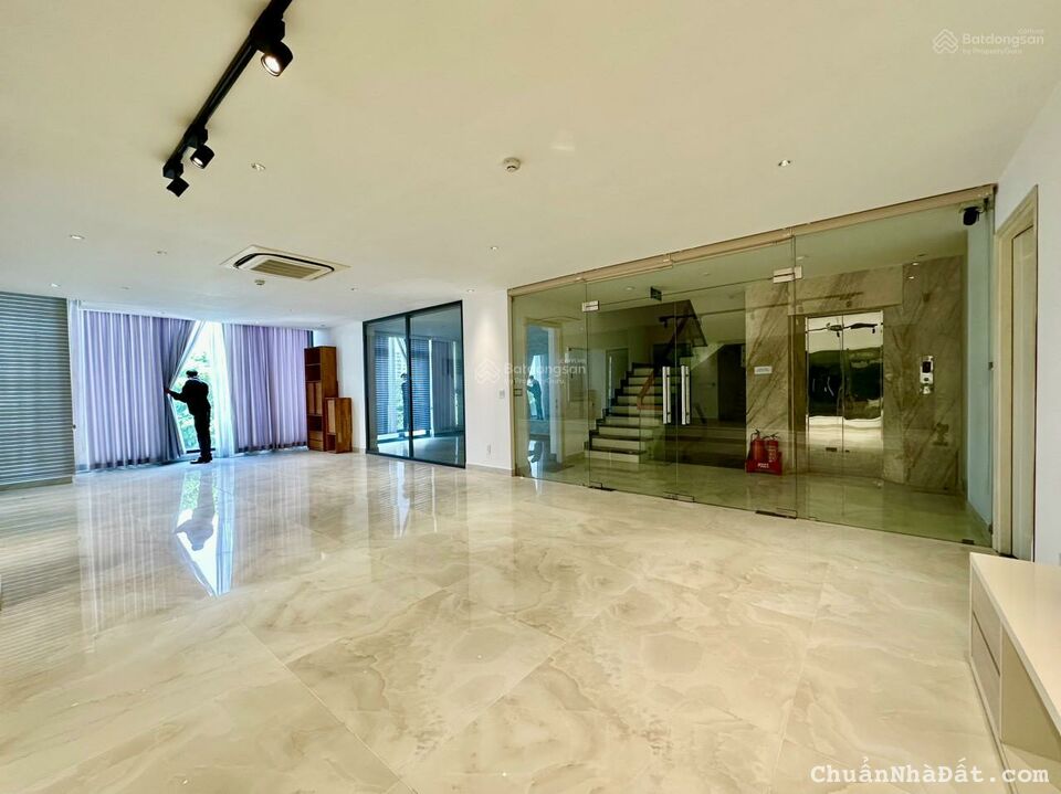 Bán tòa nhà mặt phố đường số 9A KDC trung sơn, 5 lầu, nhà đẹp, vị trí đắc địa, giá tốt Bán tòa nhà mặt phố đường số 9A KDC trung sơn, 5 lầu, nhà đẹp, vị trí đắc địa, giá tốt