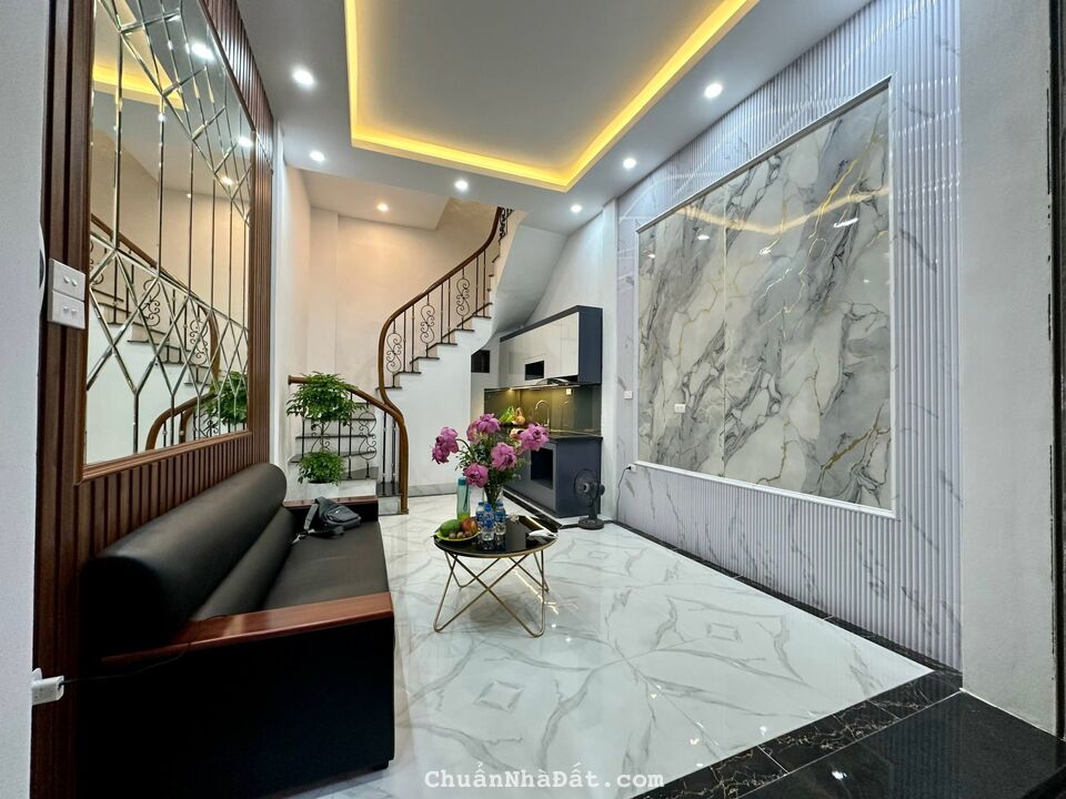 NHÀ CỰC KỲ HIẾM VÀ ĐẸP PHỐ PHƯƠNG MAI 25M2 x 4T, GIÁ NHỈNH 4 TỶ XÍU XIU