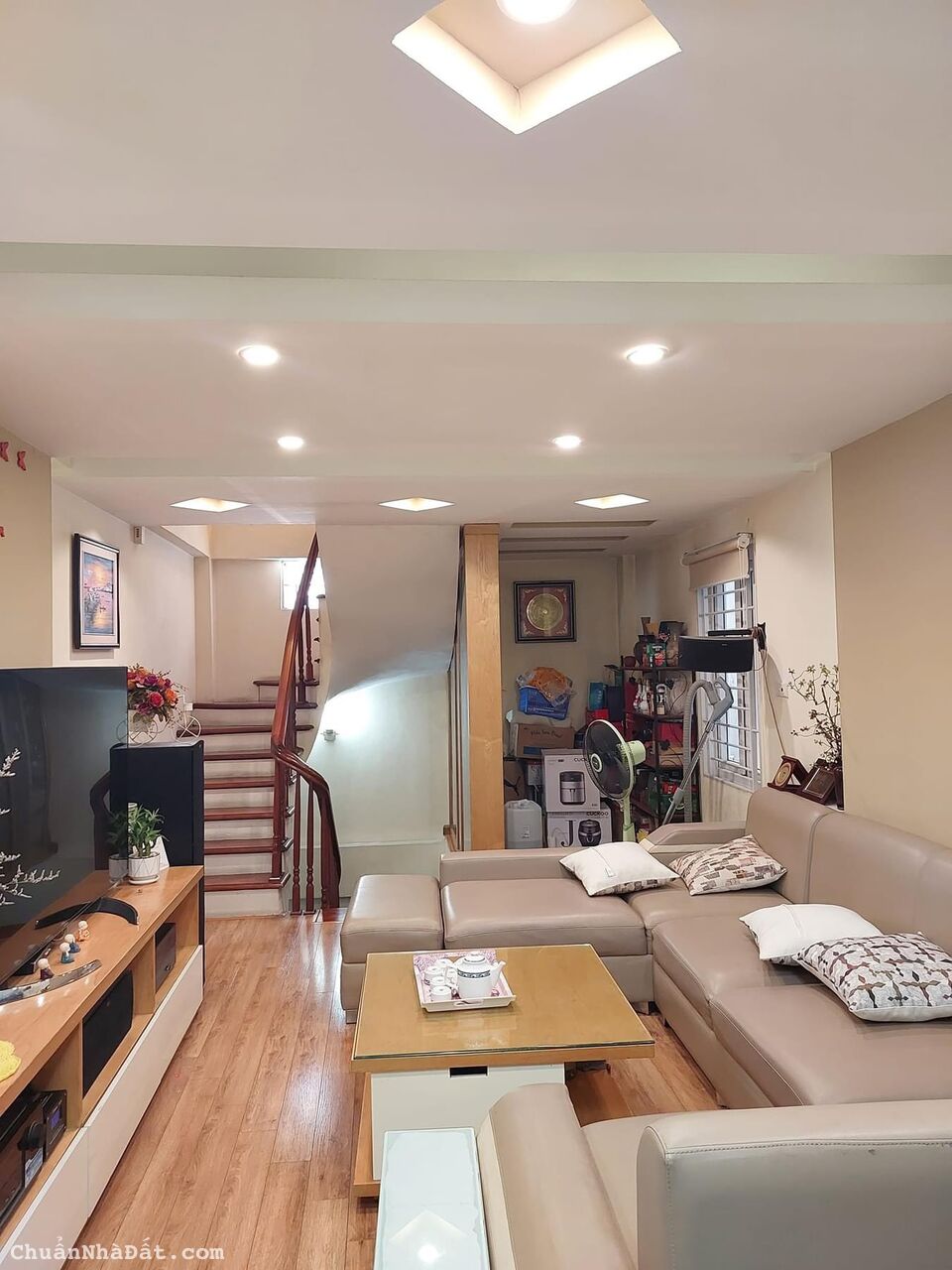 CỰC HOT! NHÀ PHỐ KHÂM THIÊN, ĐỐNG ĐA 35M2 x 6 TẦNG, GIÁ CHỈ HƠN 5 TỶ CỰC HOT! NHÀ PHỐ KHÂM THIÊN, ĐỐNG ĐA 35M2 x 6 TẦNG, GIÁ CHỈ HƠN 5 TỶ