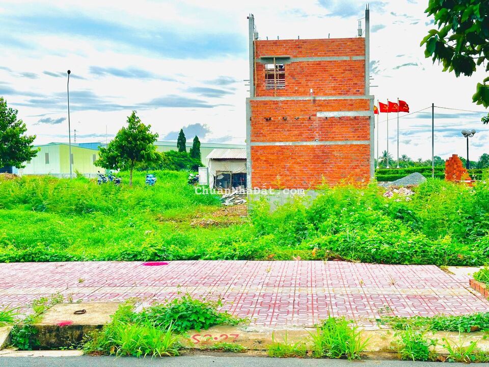 Bán gấp đất thổ cư 100m², sổ hồng riêng, gần TT Hành Chính Thủ Thừa