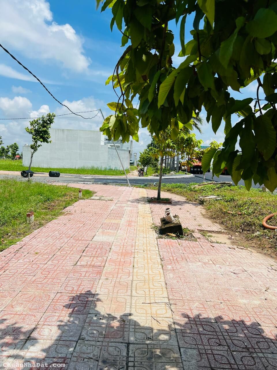 Lô đất mặt tiền đường nhựa Thủ Thừa – Gia đình sắp ra nước ngoài, cần bán gấp Lô đất mặt tiền đường nhựa Thủ Thừa – Gia đình sắp ra nước ngoài, cần bán gấp