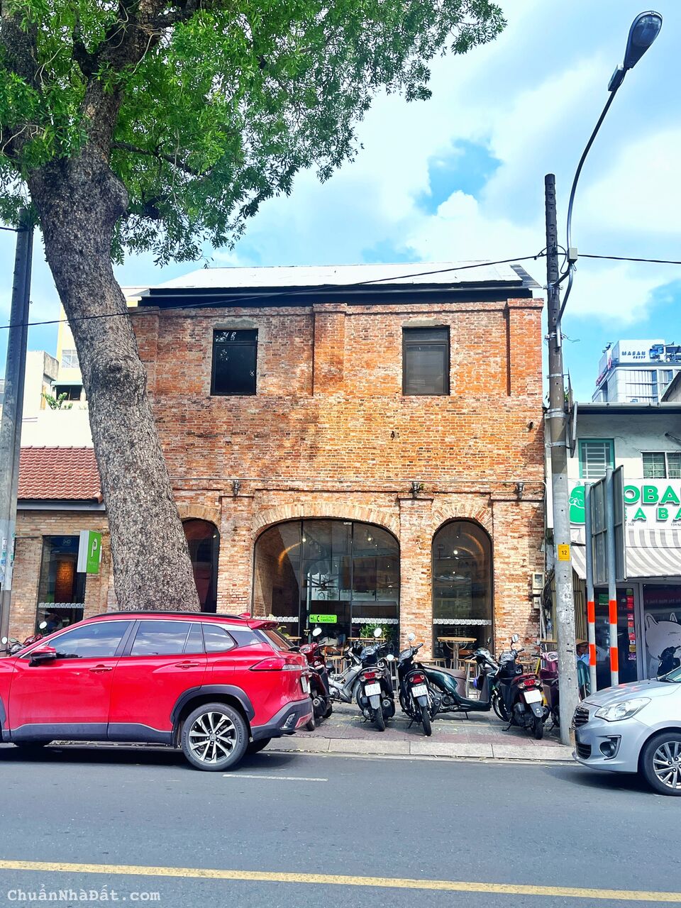 Cho thuê nhà mặt tiền đường Trương Định, P. VTS, Q.3 - DT 8m x 20m - Trệt 3 Lầu Thang Máy Cho thuê nhà mặt tiền đường Trương Định, P. VTS, Q.3 - DT 8m x 20m - Trệt 3 Lầu Thang Máy