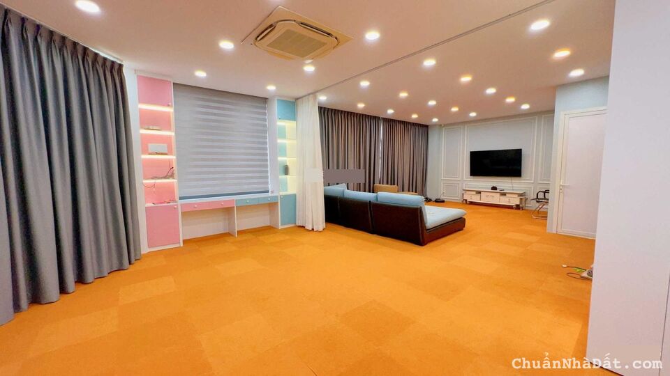 2 mặt tiền Nguyễn Thái Bình, Q. 1. DT = 3,5 x 22m = 84m2, chỉ còn 20 tỷ 2 mặt tiền Nguyễn Thái Bình, Q. 1. DT = 3,5 x 22m = 84m2, chỉ còn 20 tỷ