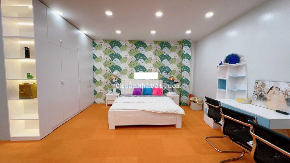 2 mặt tiền Nguyễn Thái Bình, Q. 1. DT = 3,5 x 22m = 84m2, chỉ còn 20 tỷ 2 mặt tiền Nguyễn Thái Bình, Q. 1. DT = 3,5 x 22m = 84m2, chỉ còn 20 tỷ