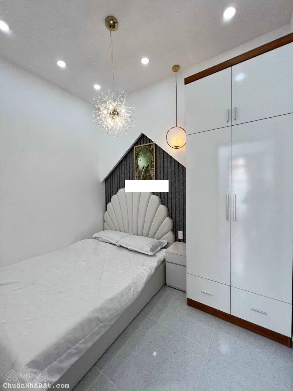 Mình chủ nhà cần bán nhà mặt tiền số 211 đường Đề Thám, phường Phạm Ngũ Lão, Quận 1