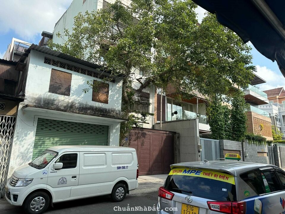 Bán nhà trung tâm quận 11, đường Lý Thường Kiệt