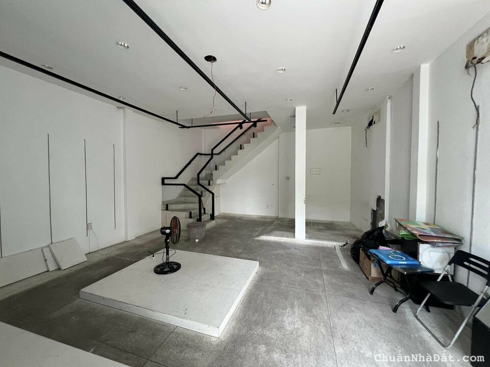 CHO THUÊ NGUYÊN CĂN MẶT TIỀN 502 CÁCH MẠNG THÁNG TÁM QUẬN 3 CHO THUÊ NGUYÊN CĂN MẶT TIỀN 502 CÁCH MẠNG THÁNG TÁM QUẬN 3