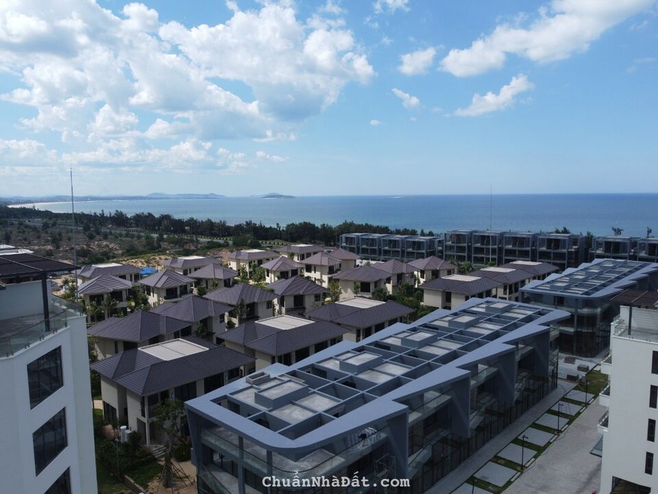 Bán căn villa 268m2 giáp biển tại  L'aurora Phú Yên.viwe đẹp.gần tháp nghinh phong