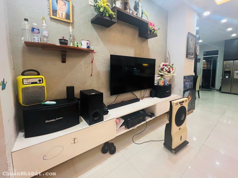 Bán Biệt thự Hoja villa khang điền DT 114m,3 tầng khu vip