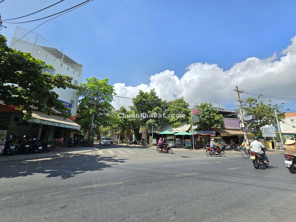 Nhà 1 trệt 1 lầu+sân thượng HXH khu Nam Khang, Nguyễn Duy Trinh,Long trường,quận 9 Nhà 1 trệt 1 lầu+sân thượng HXH khu Nam Khang, Nguyễn Duy Trinh,Long trường,quận 9