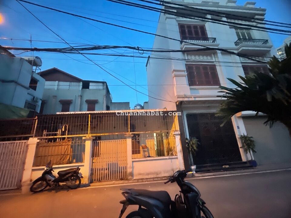 Bán nhà TT Trâu Quỳ view vườn hoa 60m2 nhỉnh 6 tỷ Bán nhà TT Trâu Quỳ view vườn hoa 60m2 nhỉnh 6 tỷ