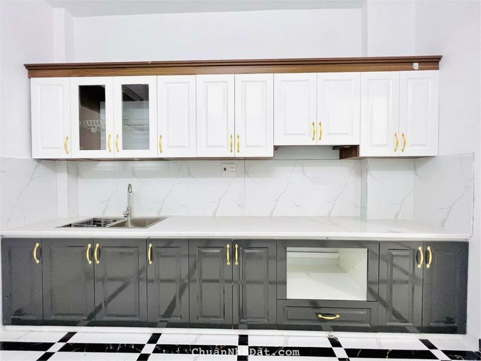 Bán nhà Ngô Gia Tự, Long Biên, nhà mới thiết kế hiện đại, gần ô tô tránh, 35m2 giá 4.1 tỷ