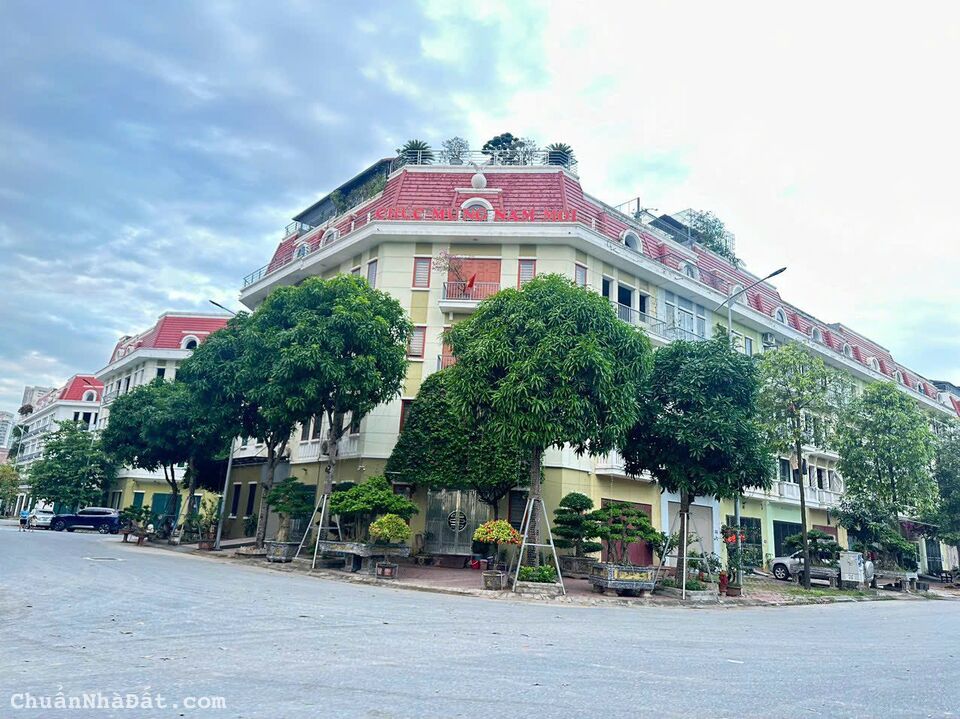 Liền kề 5 tầng 62.5m2 trục đường kinh doanh 30m chỉ hơn 14 tỷ