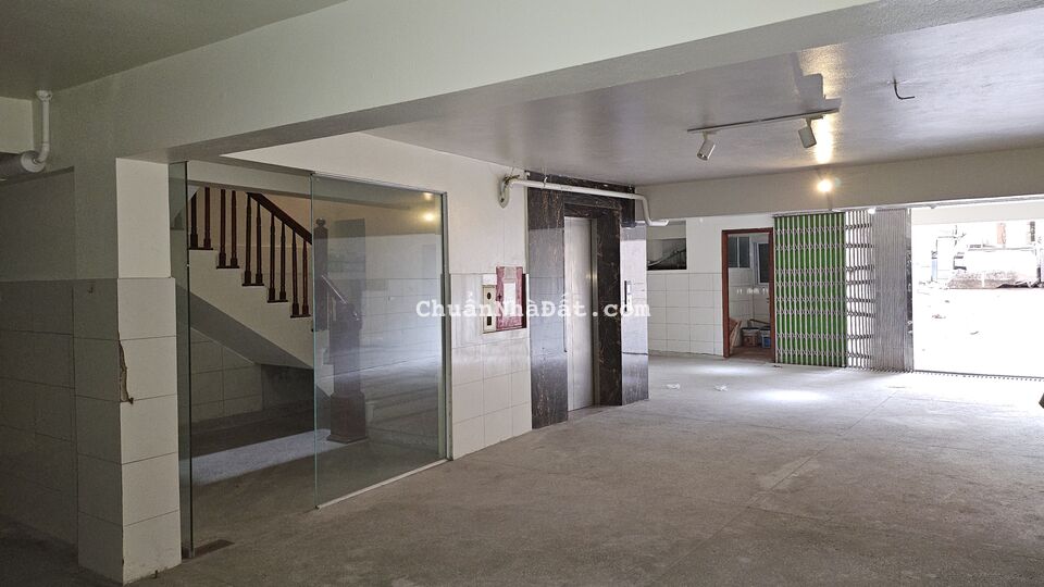 Cho Thuê Tòa Nhà Văn Phòng 200m2/sàn, 5 tầng, Số 402-404, Mặt Đường Nguyễn Trãi, Phường Võ Cường, T