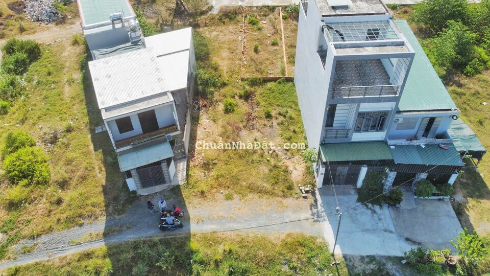 Chính chủ bán nhanh lô đất Hòn Nghê - Vĩnh Ngọc. Giá chỉ 950 triệu. Chính chủ bán nhanh lô đất Hòn Nghê - Vĩnh Ngọc. Giá chỉ 950 triệu.