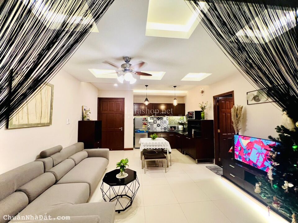 Chung Cư Nguyễn Ngọc Phương cạnh bờ kè Trường Sa di chuyển Quận 1 chỉ 5 phút. .