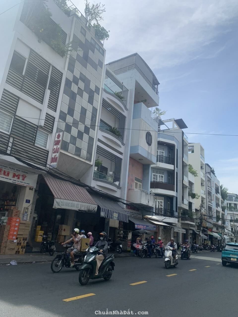 **15.5TỶ TL- Bán Gấp MTKD NGUYỄN TRÃI-PHÙNG HƯNG 3.8x18.5, 4Tầng Vừa ở,-KD