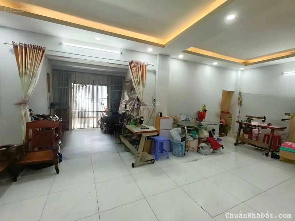 **Mặt Tiền Kinh Doanh Hoà Hảo Q10, 4 Tầng,4.2X10, Dòng TT 25Tr/Th,  Giá Tốt Chỉ 12Tỷ 