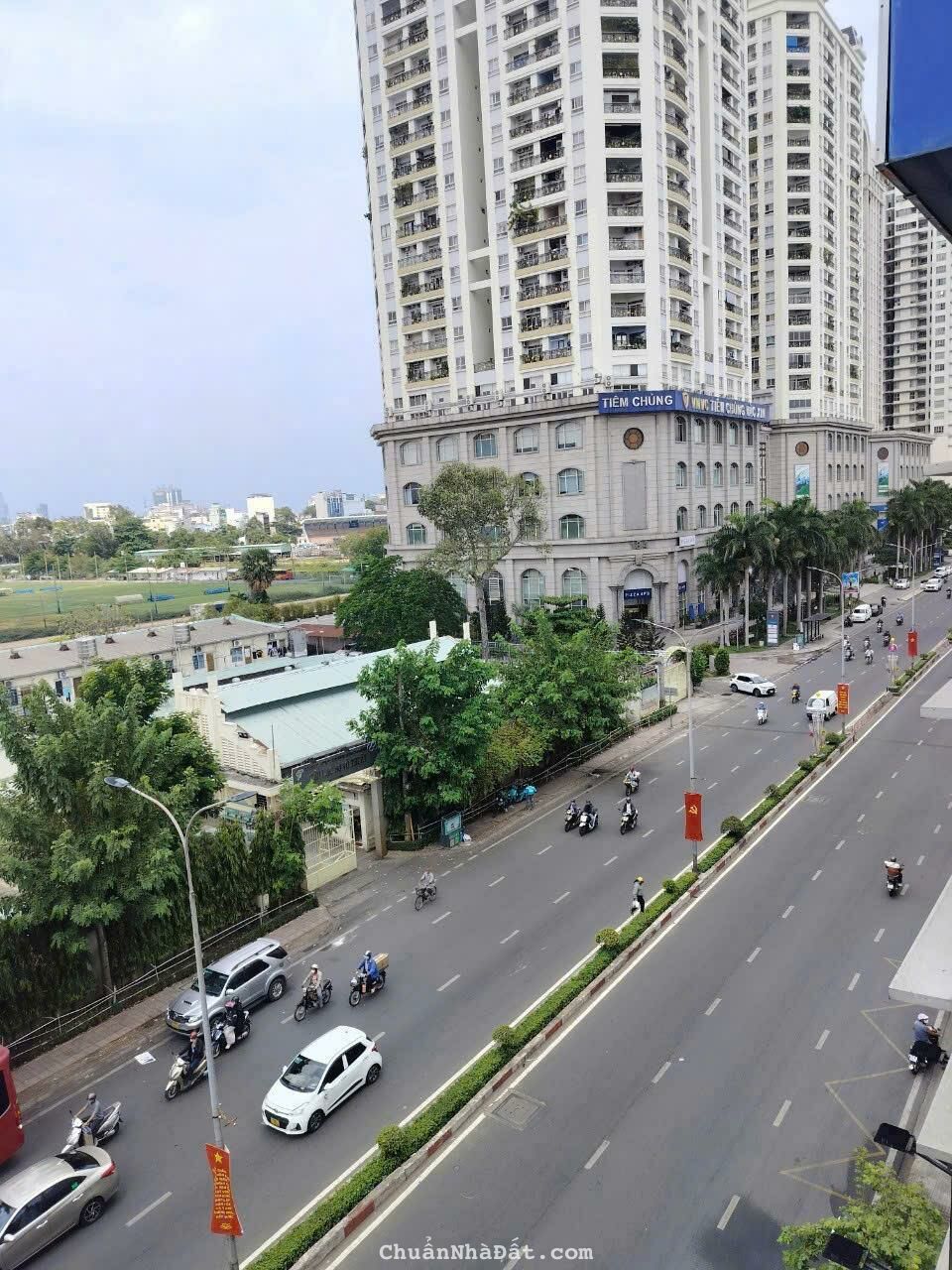 **Bán Căn GÓC 2 Mặt Tiền ngay Trung Tâm Thương Mại Flemington Lê Đại Hành