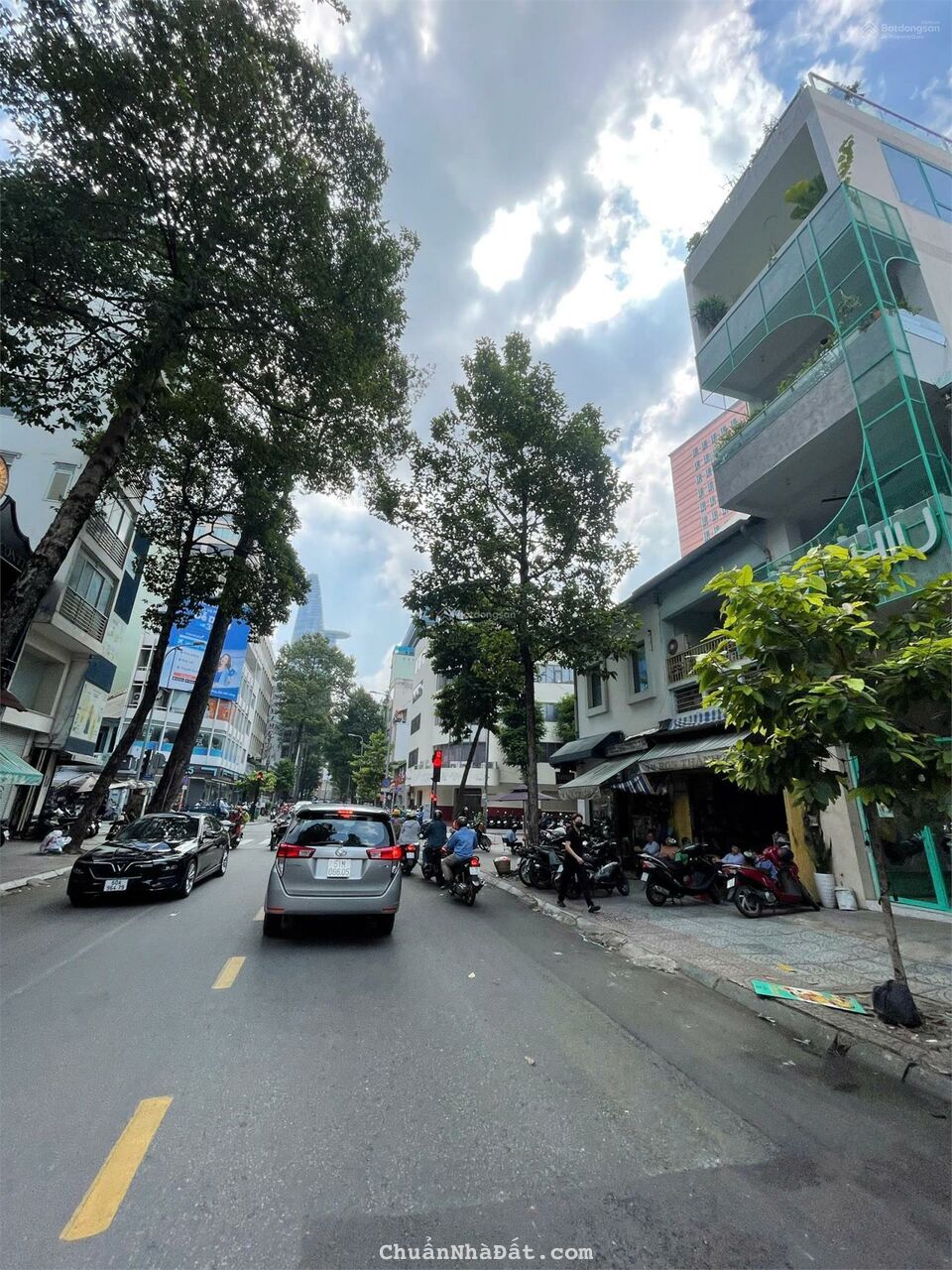 ☘️☘️Bán Nhà Đẹp Mặt Tiền Nguyễn Biểu Q5 Giáp Q1,76m-4Lầu có thang Máy Ôtô Ngủ Nhà 