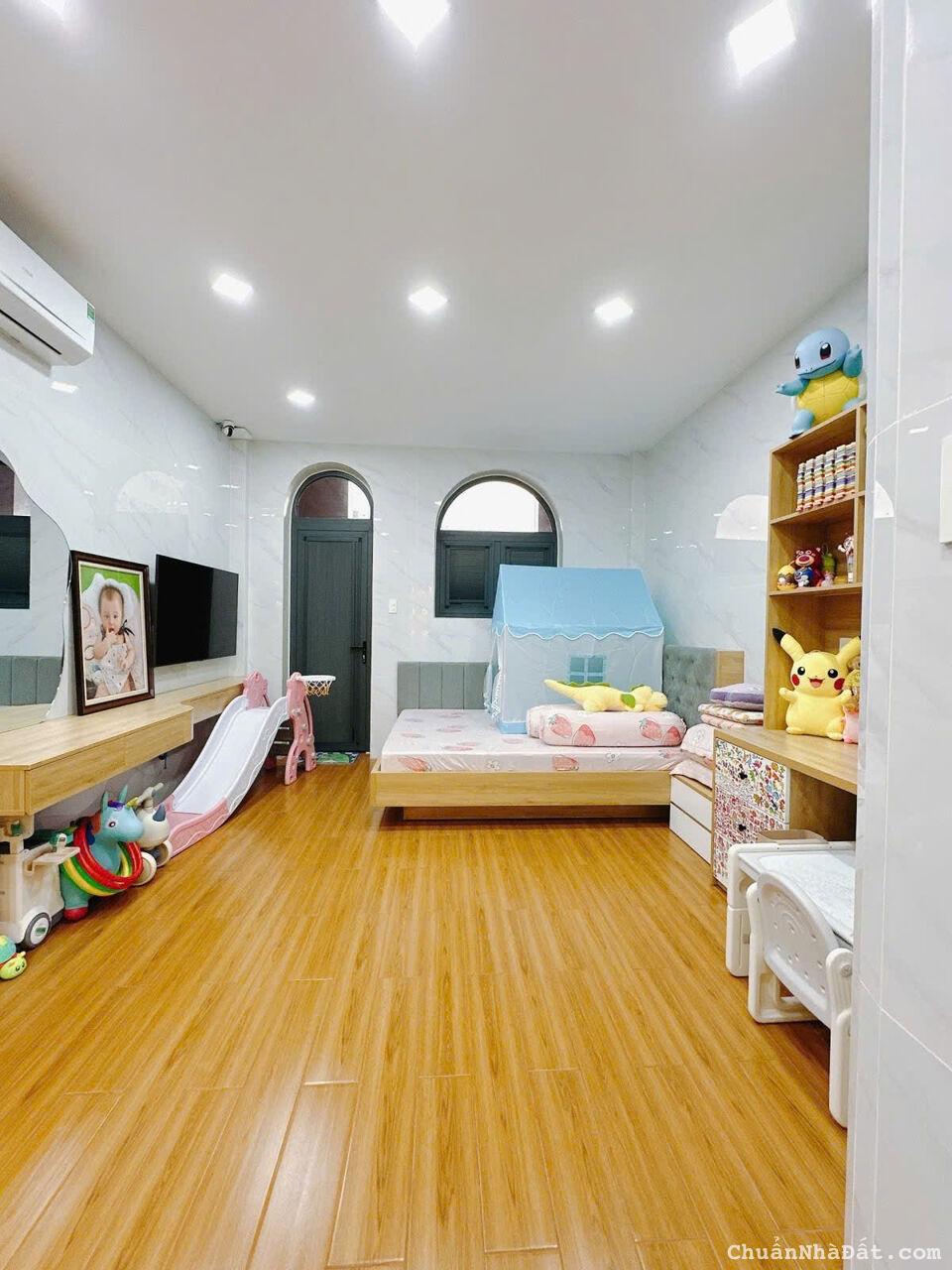 ☘️☘️Bán Nhà Đẹp Mặt Tiền Nguyễn Biểu Q5 Giáp Q1,76m-4Lầu có thang Máy Ôtô Ngủ Nhà 