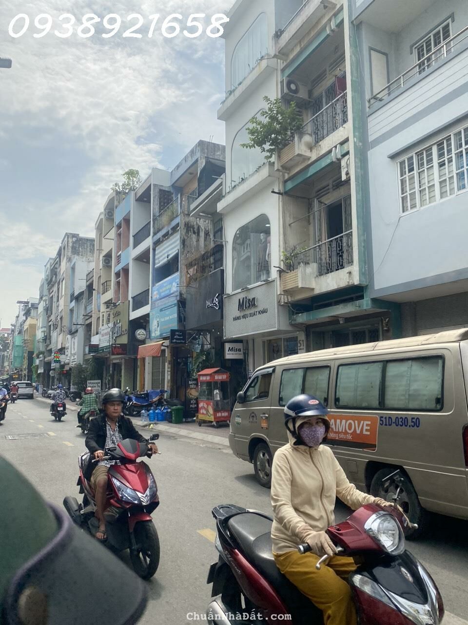 🌟 Bán Nhà Mặt Tiền Kinh  Doanh  Sầm Uất Nguyễn Đình Chiểu 5tầng 6X12 (nở hậu)Hiếm Nhà Bán