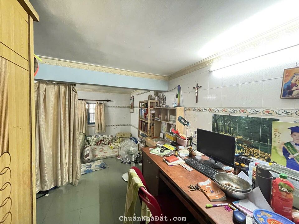 **BÁN GẤP- Nhà Hẻm 4m Phù Đổng Thiên Vương Q5-2TẦNG -10PN-3.8X14 Chỉ 6.4Tỷ TL **BÁN GẤP- Nhà Hẻm 4m Phù Đổng Thiên Vương Q5-2TẦNG -10PN-3.8X14 Chỉ 6.4Tỷ TL