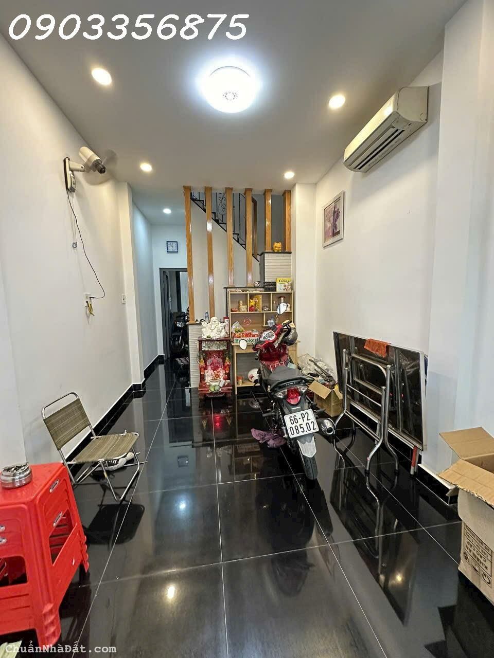 GIÁP QUẬN 10-Nhà 2 Mặt tiền Hẻm Ôtô KD-5Tầng,5PN Sổ Vuông Đẹp, Hoàn Công Đủ XÍU 6TỶ