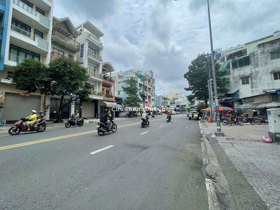 ✅ Bán Nhà Nguyễn Chí Thanh Hẻm Xe Tải Ngang hiếm5.6mX18 Nhà mới, thiết kế đẹp Vào Ở Ngay