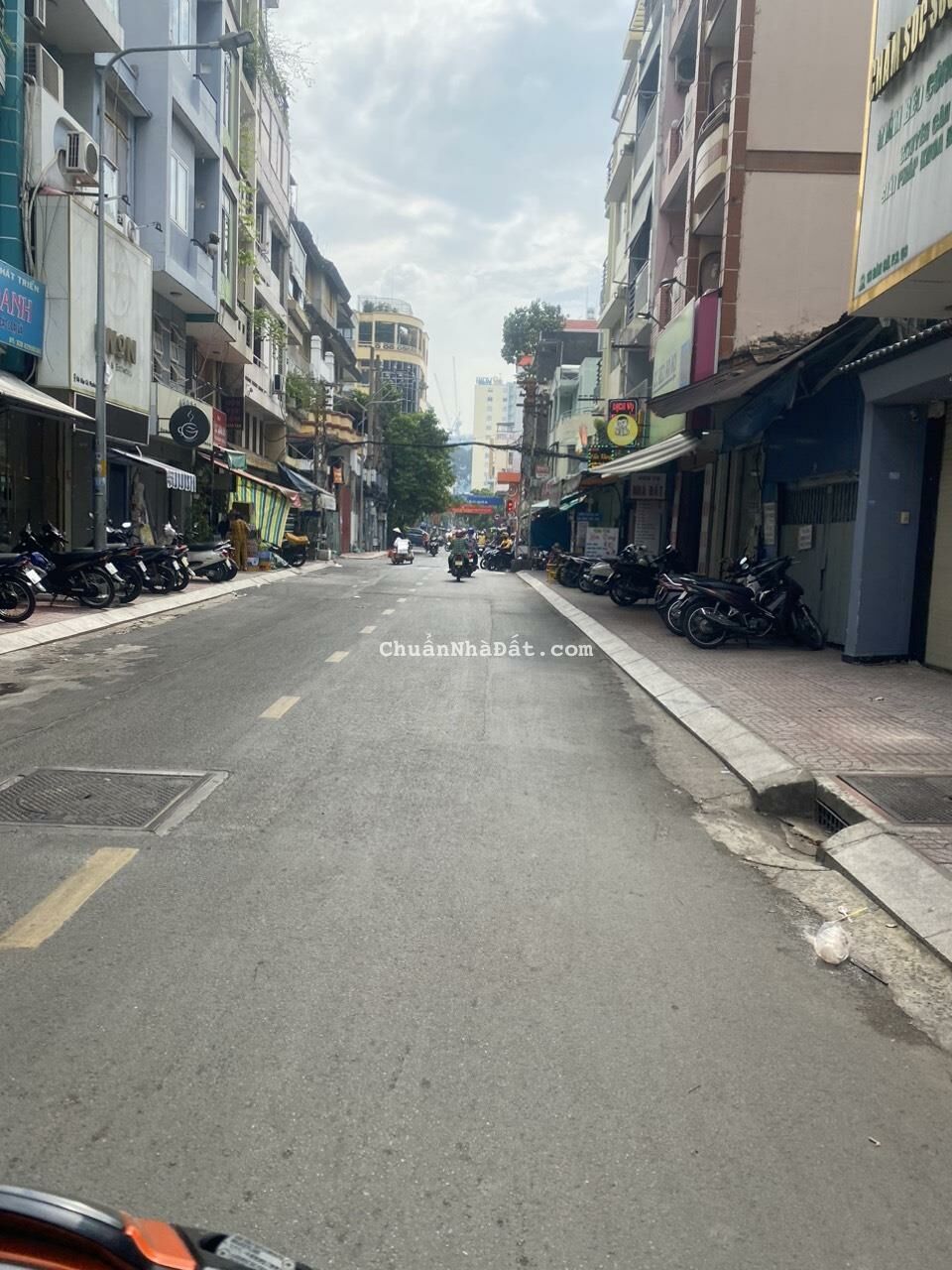 NHÀ ĐẸP MỚI Ở NGAY, Ôtô Đổ Cửa Thông Điện Biên Phủ-Nguyễn Đình Chiểu-4TẦNG 5PN Hơn 8TỲ