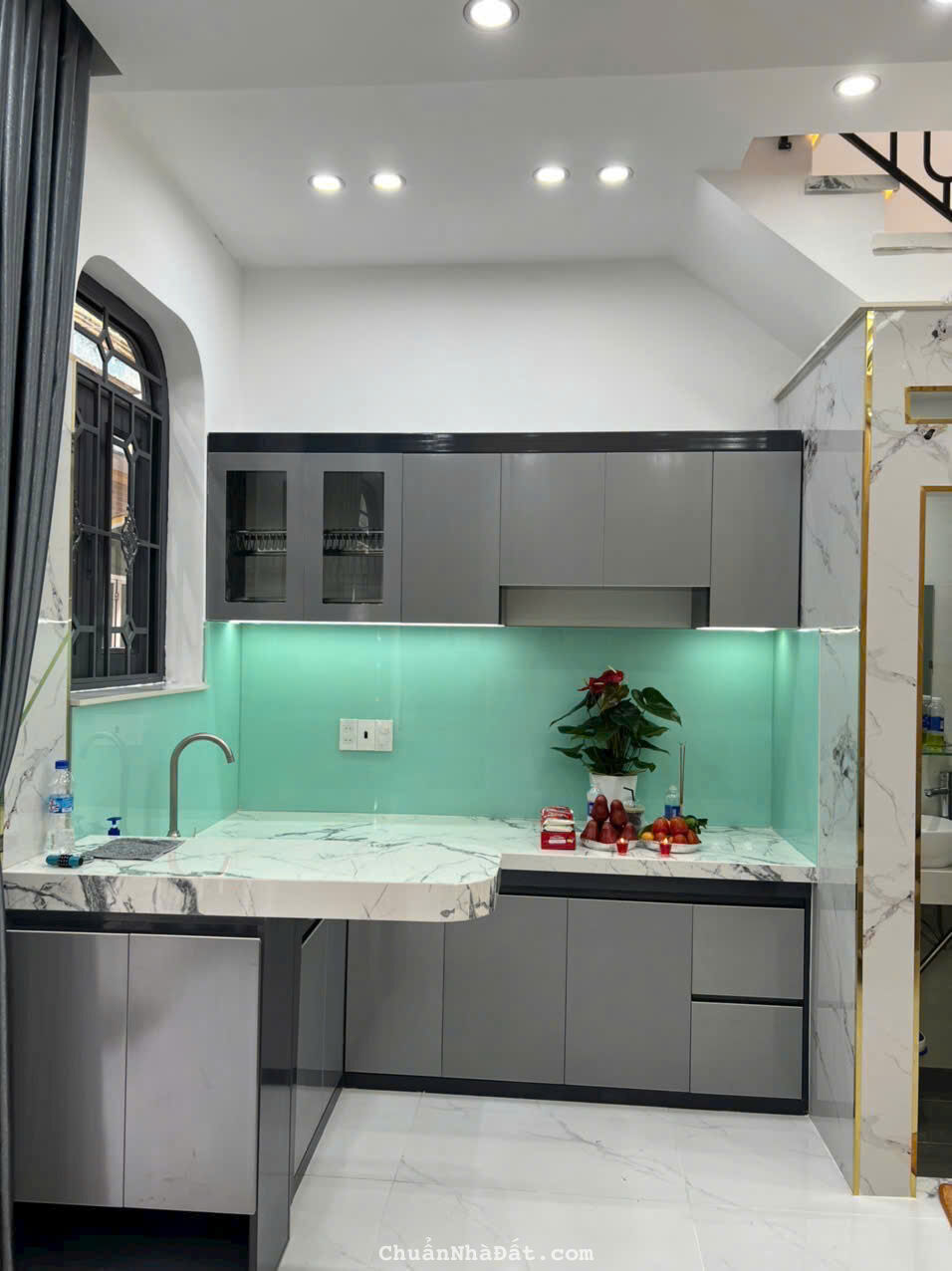 BÁN NHÀ BÙI QUANG LÀ - GÒ VẤP - 2 TẦNG - TẶNG FULL NỘI THẤT