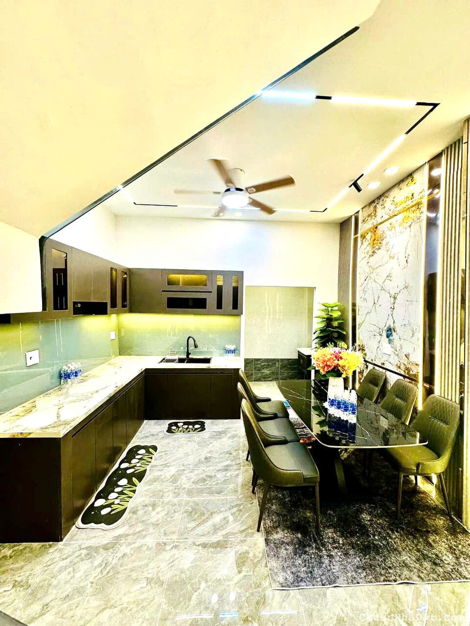 Nhà bán Gò Vấp, HXH, 48m2, 2 tầng BTCT