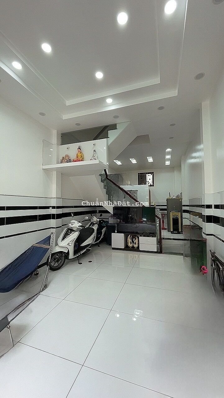 Bán Nhà 2 lầu SHR hoàn công đủ, hẻm xe hơi vài bước ra mt