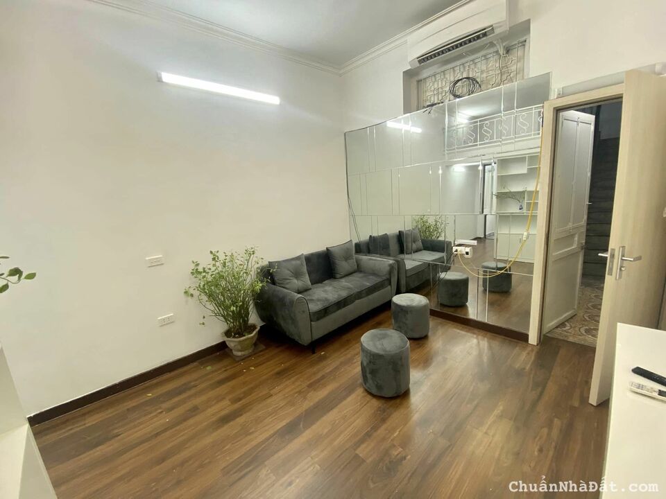 CHỈ 1.X TỶ SỞ HỮU CĂN TẬP THỂ PHỐ LÒ ĐÚC, 45M, 2 NGỦ, MỚI ĐẸP, Ở NGAY
