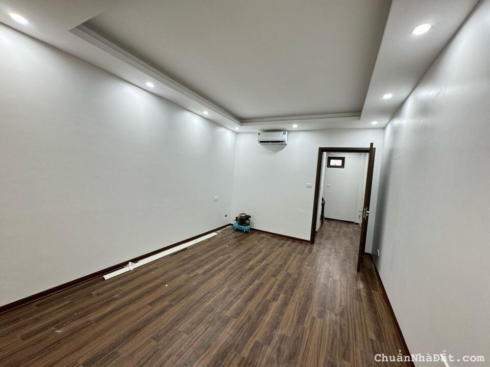 Bán nhà đường Xuân Đỉnh, Bắc Từ Liêm gần Phố, gần ô tô, nhà mới thiết kế hiện đại nội thất nhập ngo