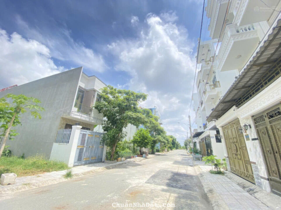 Cát Tường Phú Sinh - 4x20 bán gấp - Hướng Đông - đường trục chính, MTKD tốt. Lh:0522489038. 0523929