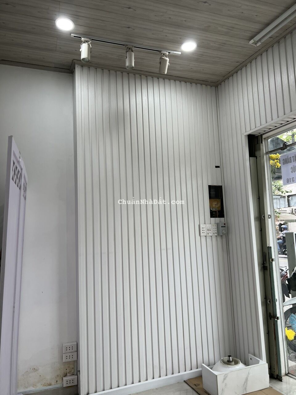 Share MBKD ngay mặt chợ ĐAKAO QUẬN 1, DT 12m2 chỉ 7tr/th. Lh:0981090316. Share MBKD ngay mặt chợ ĐAKAO QUẬN 1, DT 12m2 chỉ 7tr/th. Lh:0981090316.