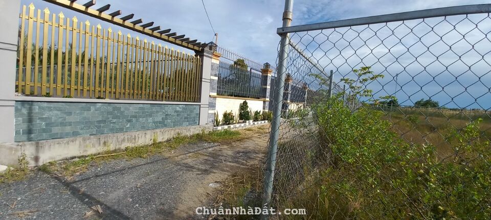 BÁN ĐẤT XÃ PHƯỚC LẠI - CẦN GIUỘC - LONG AN - 500M2 SHR GIÁ CHỈ 1.6 TỶ. LH:0909248879 BÁN ĐẤT XÃ PHƯỚC LẠI - CẦN GIUỘC - LONG AN - 500M2 SHR GIÁ CHỈ 1.6 TỶ. LH:0909248879