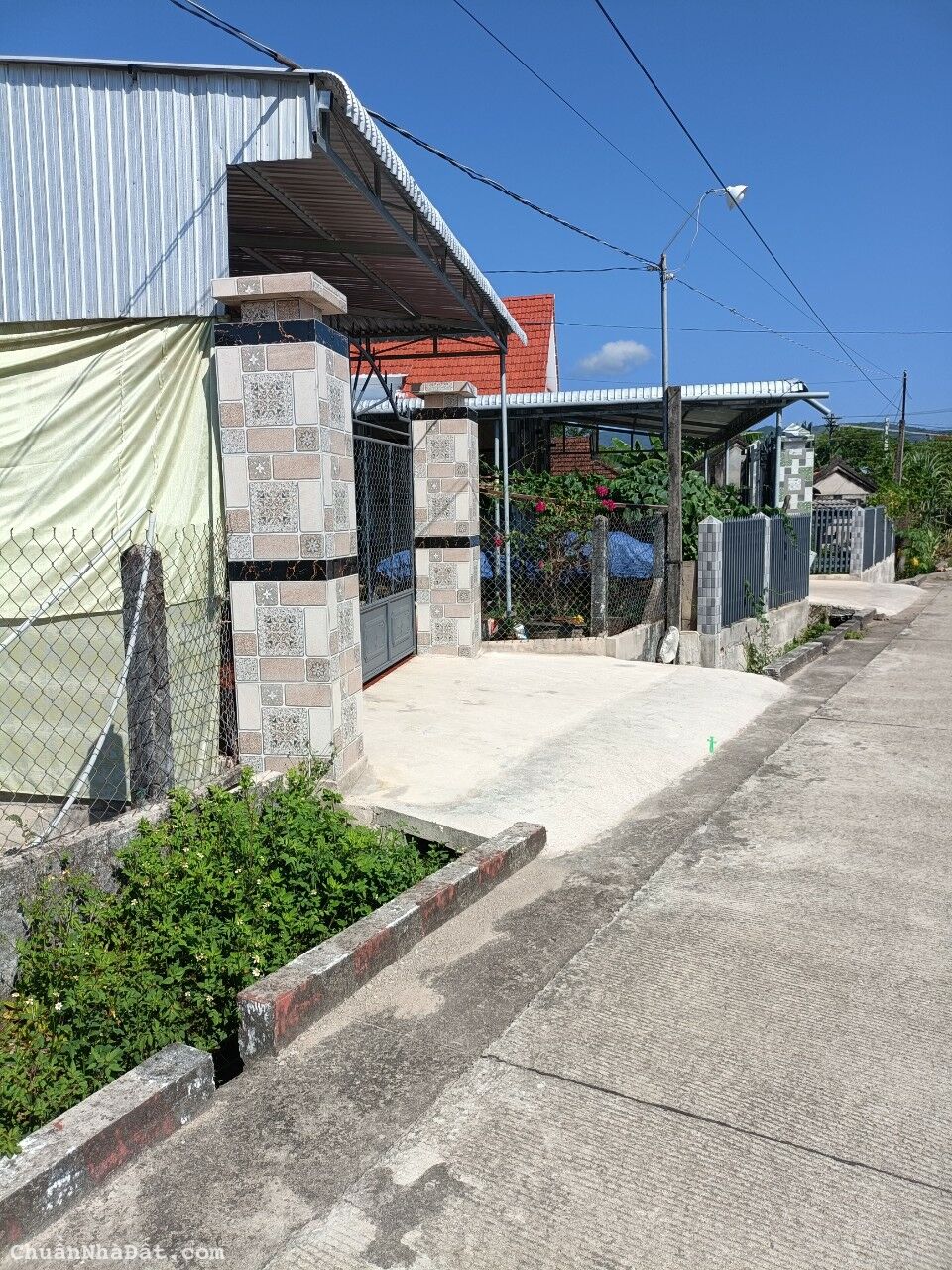 Bán 2 lô đất vị trí cực đẹp tại ĐỨC PHỔ, sẵn SHR, chỉ 390triệu 1 lô (218m2). Lh:0384985468 Bán 2 lô đất vị trí cực đẹp tại ĐỨC PHỔ, sẵn SHR, chỉ 390triệu 1 lô (218m2). Lh:0384985468