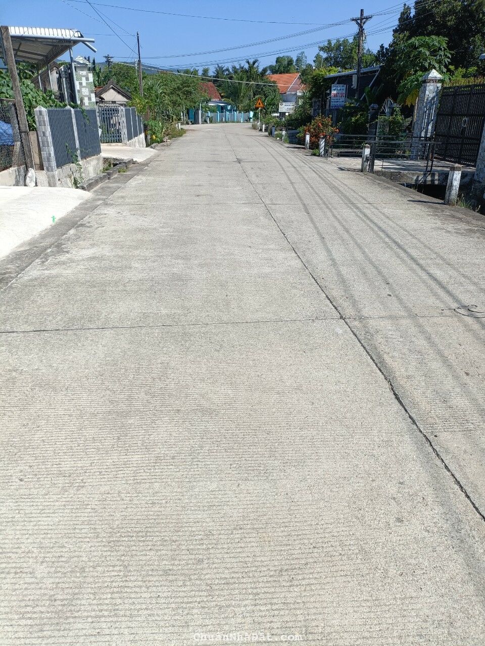 Bán 2 lô đất vị trí cực đẹp tại ĐỨC PHỔ, sẵn SHR, chỉ 390triệu 1 lô (218m2). Lh:0384985468 Bán 2 lô đất vị trí cực đẹp tại ĐỨC PHỔ, sẵn SHR, chỉ 390triệu 1 lô (218m2). Lh:0384985468