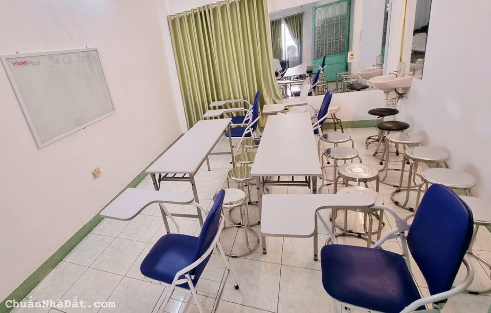 Sang nhượng toàn bộ SPA THẨM MỸ 4 tầng MT Nguyễn Hoàng với giá thuê chỉ 13,5tr/tháng. Lh:0935251737