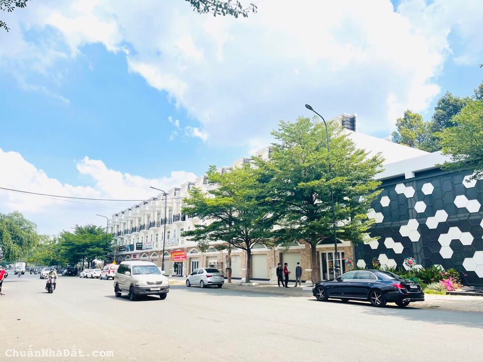 ĐẤT NỀN BÌNH DƯƠNG KDC ICON CENTRAL GIÁ RẺ 60M2 SẴN SHR CHỈ 2.1 TỶ. LH:0932020695.