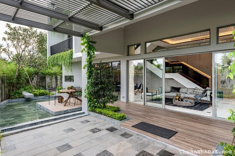 NHÀ PHỐ COMPOUND CHIẾT KHẤU SÂU 35% - 50% GÍA CHỈ 5.2 TỶ 161M2. LH:0962044720. NHÀ PHỐ COMPOUND CHIẾT KHẤU SÂU 35% - 50% GÍA CHỈ 5.2 TỶ 161M2. LH:0962044720.