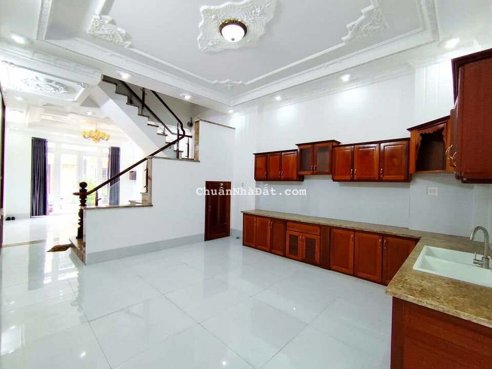 CHỈ 3 TỶ 900 triệu SỞ HỮU NGAY 1 CĂN NHÀ MẶT PHỐ MẸ NHU khá đẹp 60m 3.9 tỷ.